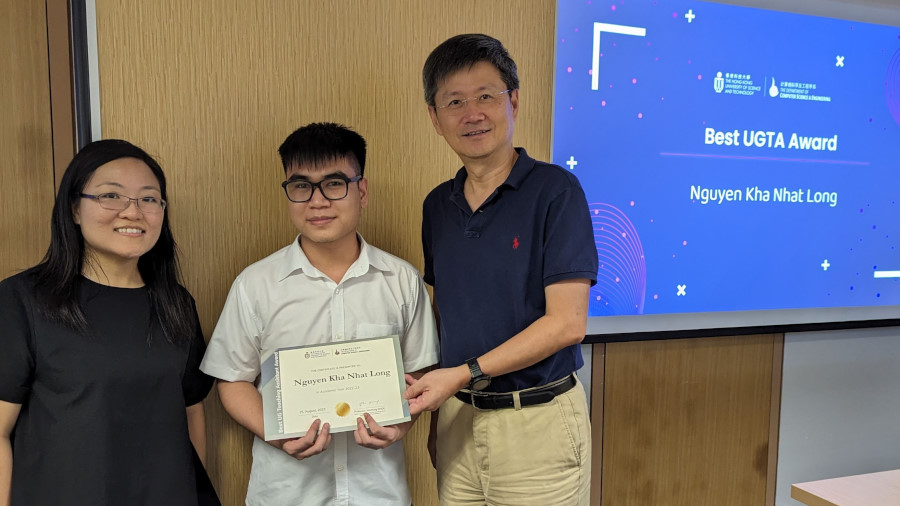 (From left) Dr. Cecia CHAN, Kha Nhat Long NGUYEN, and Prof. Xiaofang ZHOU