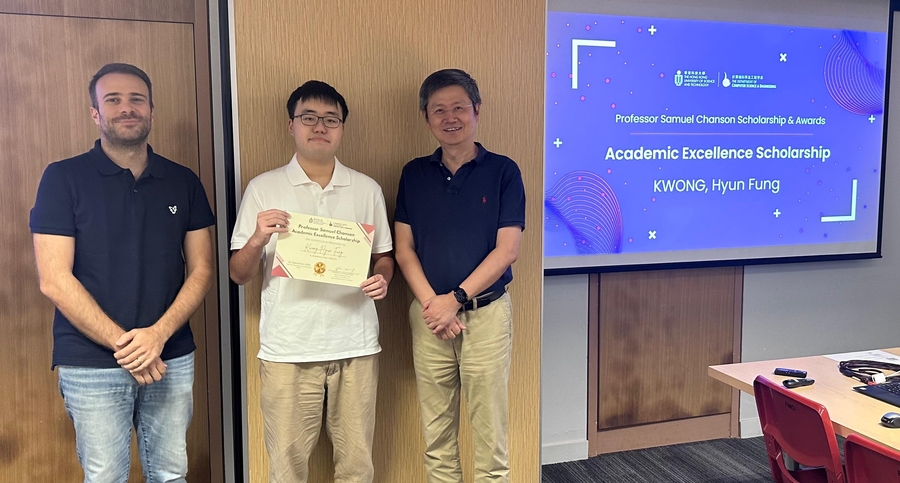 (From left) Dr. Dimitris PAPADOPOULOS, Hyun Fung KWONG, Prof. Xiaofang ZHOU