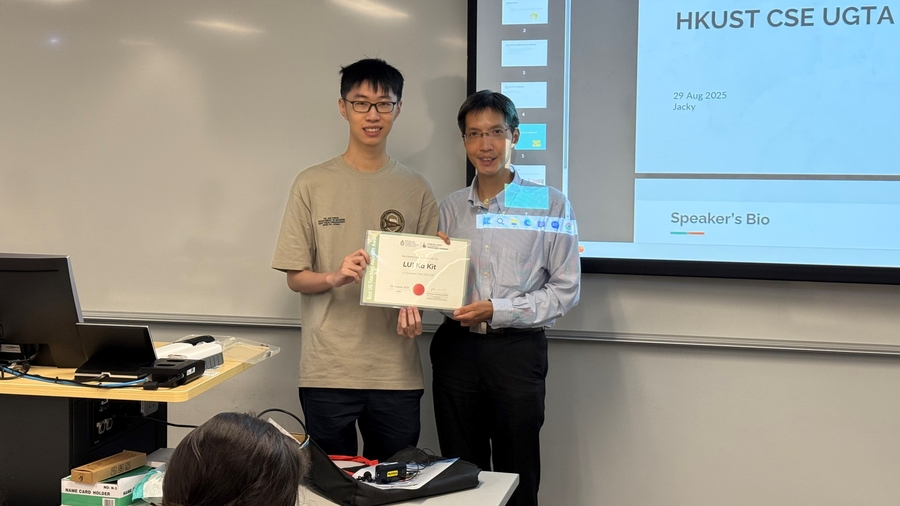 (From Left) Ka Kit LUI, Prof. Raymond WONG